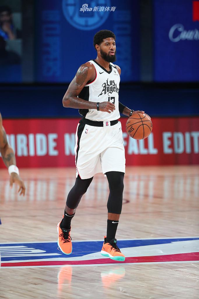 稳守反击 稳守反击